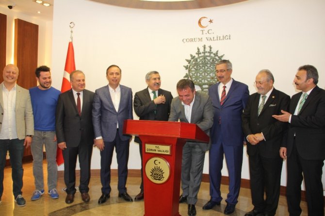 Hayırsever iş adamından babası adına okul