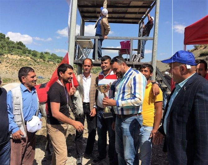 Tacettin Yertüm, Yarış Ağası oldu