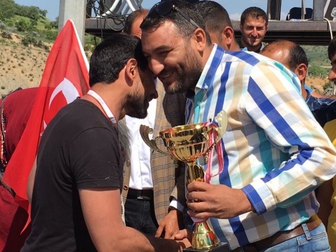 Tacettin Yertüm, Yarış Ağası oldu