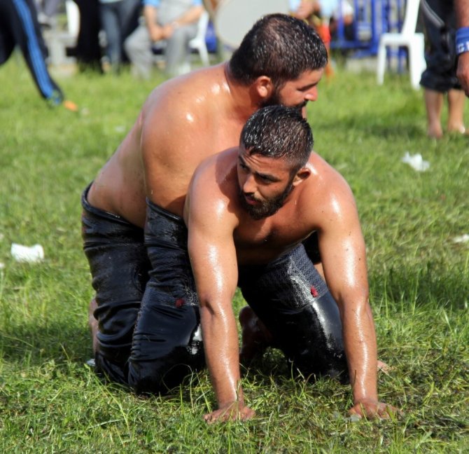 21. Din Görevlileri Yağlı Güreşleri