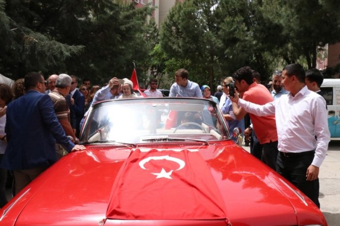 Şehit oğlunun sünnet düğünü için bin araçlık konvoy