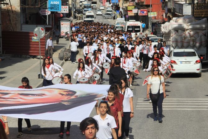 Samandağlılar gençlik için yürüdü