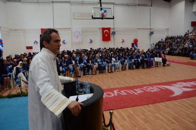 Alaplı MYO’da mezuniyet coşkusu