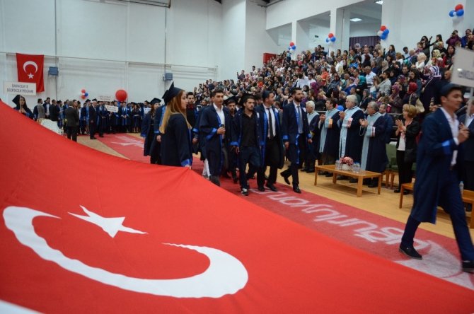 Alaplı MYO’da mezuniyet coşkusu