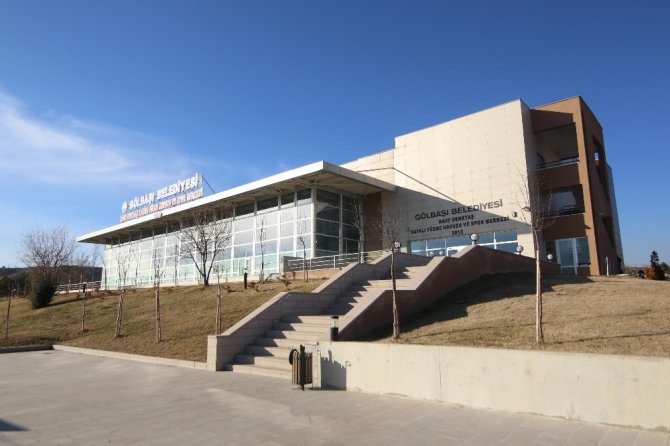 Gölbaşı’nda yüzme bilmeyen kalmayacak