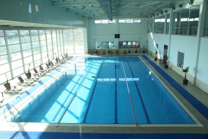 Gölbaşı’nda yüzme bilmeyen kalmayacak