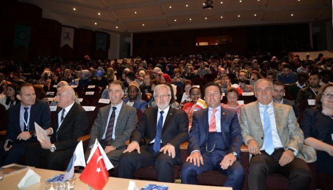 Yabancı dil olarak Türkçe’nin öğretilmesi Uludağ Üniversitesi’nde ele alındı