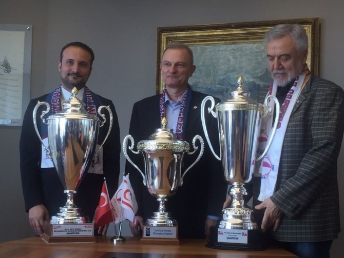 Işık Eyigüngör: “3 yabancı, 2 Türk oyuncu transfer edeceğiz”