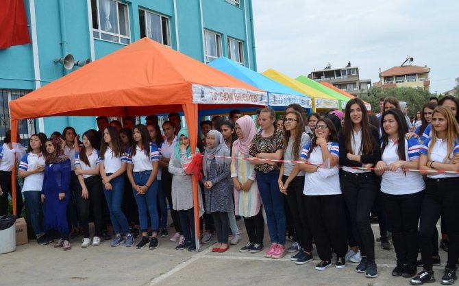 Didim Anadolu Lisesi 19 Mayıs’ı festival tadında kutladı