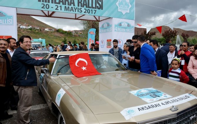 Aksaray’da 4’üncü Klasik Otomobil Rallisi start aldı