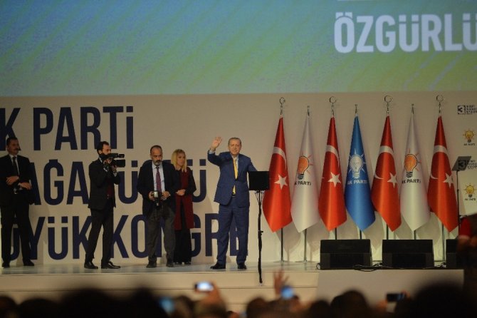 Erdoğan besmele ve Fatiha ile geri döndü
