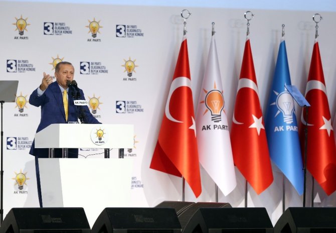 Erdoğan’dan AK Parti teşkilatlarında yenileme hareketi sinyali