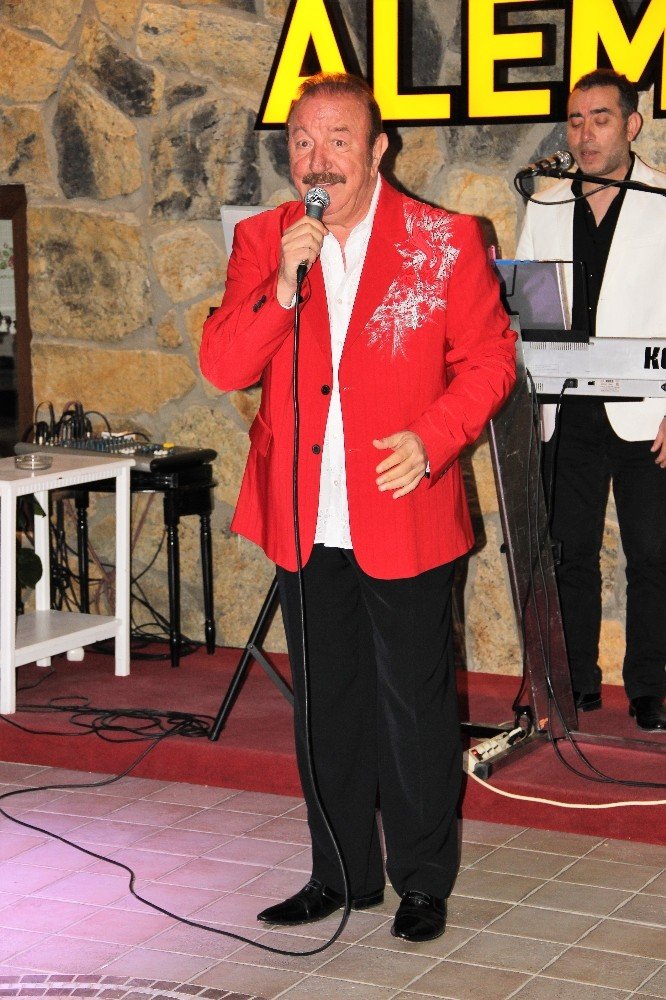 Usta sanatçı Nejat Alp’ten Beyaz’a sert tepki