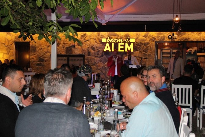 Usta sanatçı Nejat Alp’ten Beyaz’a sert tepki