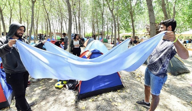 İzmir’de "rüya gibi" gençlik festivali