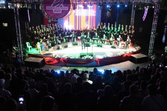 ASEV TSM Korosu’ndan unutulmaz ‘Zeki Müren’ konseri