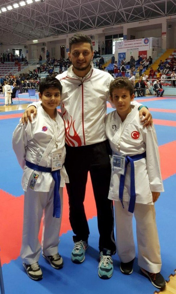 İhlas Koleji öğrencisi karatede Balkan üçüncüsü oldu
