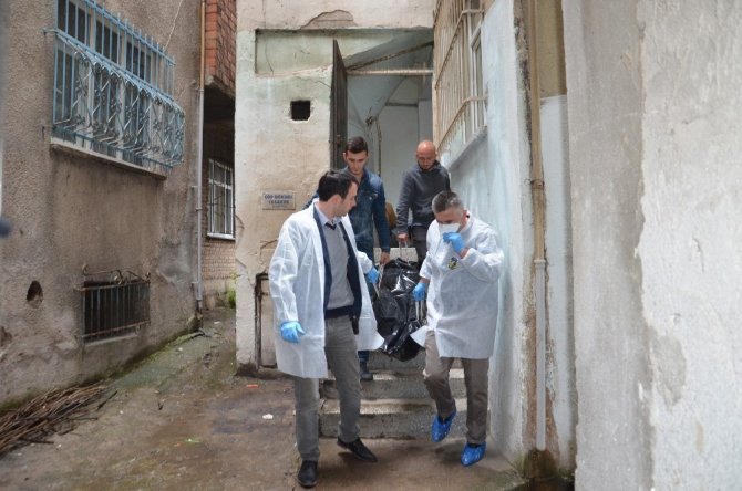 Ordu’da Gürcü kadın boğazı kesilerek öldürüldü