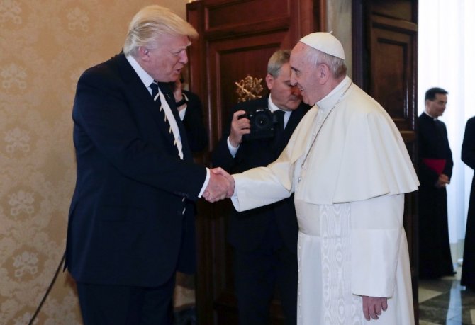 ABD Başkanı Trump, Papa Francis ile bir araya geldi