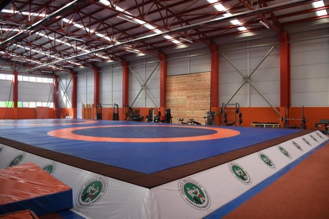 Düzce güreş salonu açılıyor