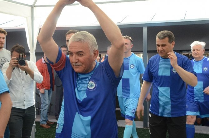 Osmangazi Üniversitesi Stadyumu açıldı