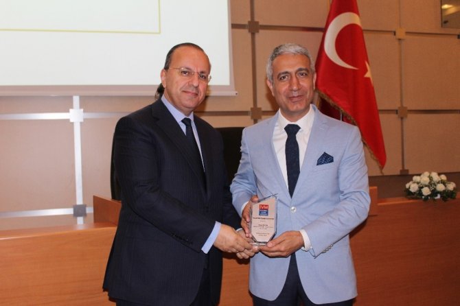 İstanbul Vergi Dairesi Başkanı Bayrakdar: “Herkes ödeme gücüne göre vergi ödesin”