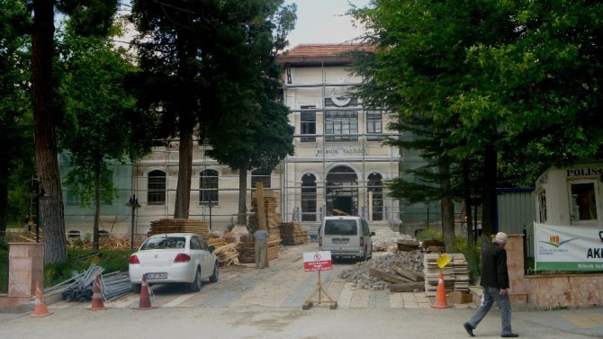 95 yıllık Bilecik Valiliği hizmet binası restore ediliyor