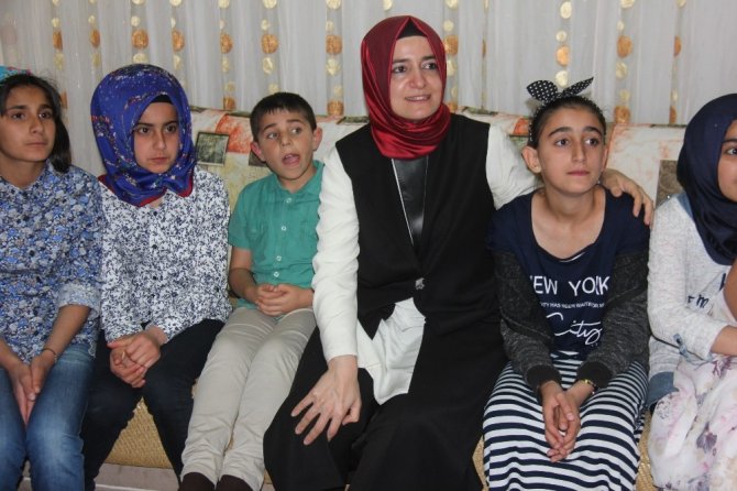 Aile ve Sosyal Politikalar Bakanı Fatma Betül Sayan Kaya: "Terörle mücadelemiz, içeride ve dışarıda devam edecek”