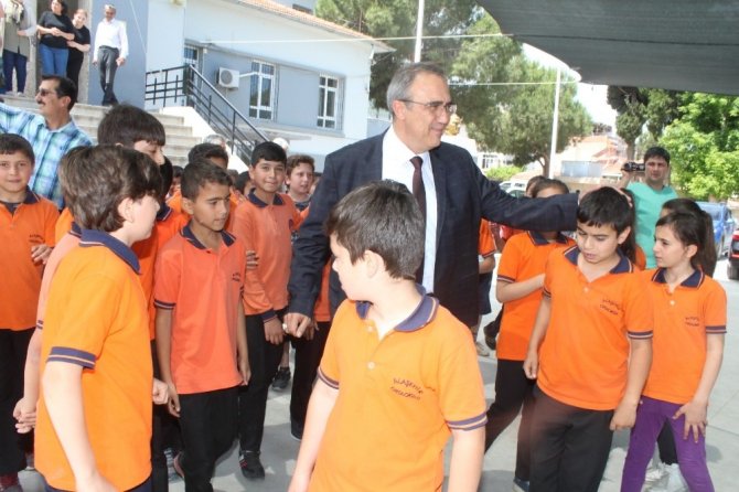 Öğrenciler Başkan Karaçoban’ı kahvaltıda ağırladı