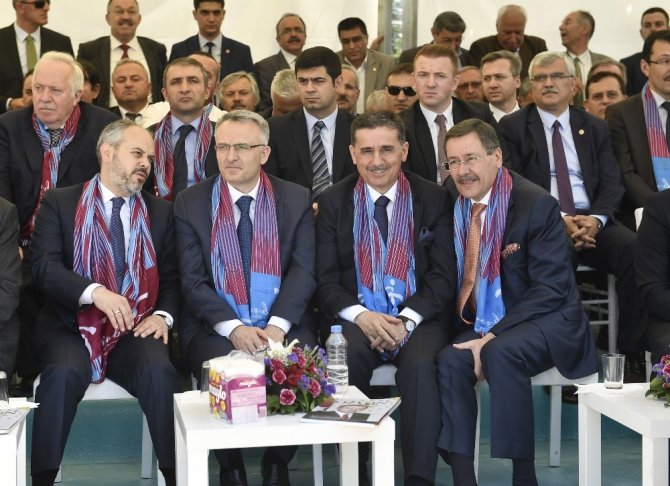 Başkan Gökçek Trabzon Günleri’nin açılışına katıldı