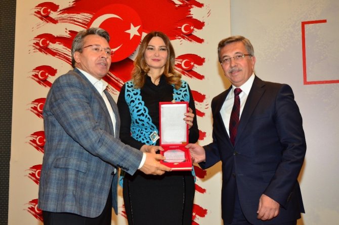 Türkiye-Azerbaycan İlişkileri sempozyumu yapıldı