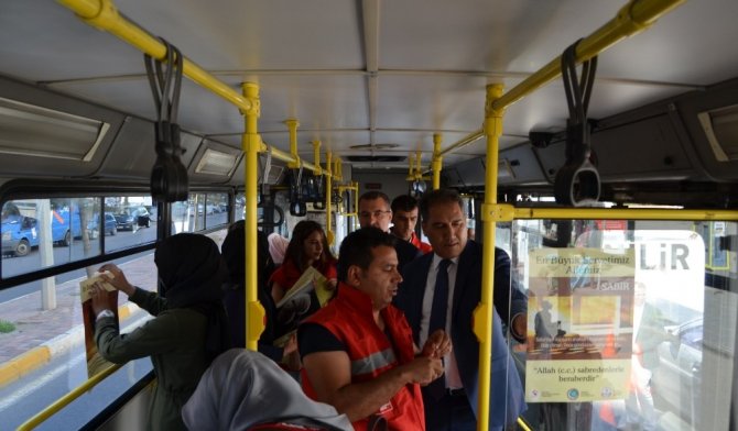 ‘İyilik Melekleri’ belediye otobüslerinde