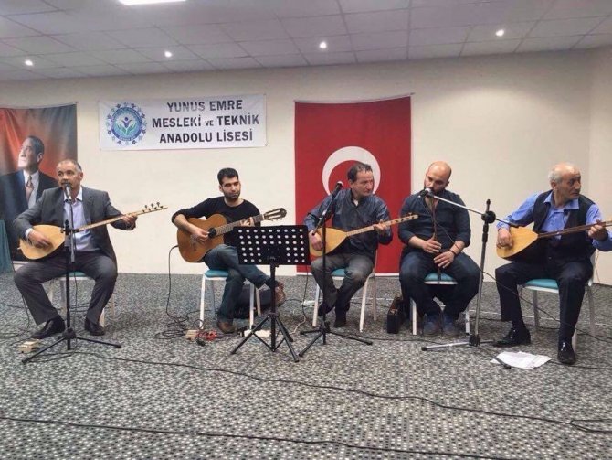 Eskişehir Yunus Emre Mesleki ve Teknik Anadolu Lisesi’nden "Türk Halk Müziği Konseri’’