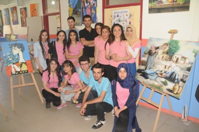 Cizre Merkez Anadolu Lisesinde TÜBİTAK Bilim Fuarı açıldı
