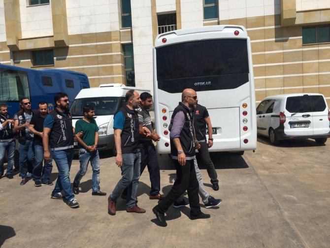 Antalya’da traktör lastiğindeki uyuşturucu sevkiyatı polise takıldı