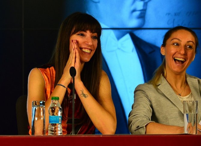 Neslihan Demir Güler: “Galatasaray ailesinde olmaktan dolayı gurur duyuyorum”