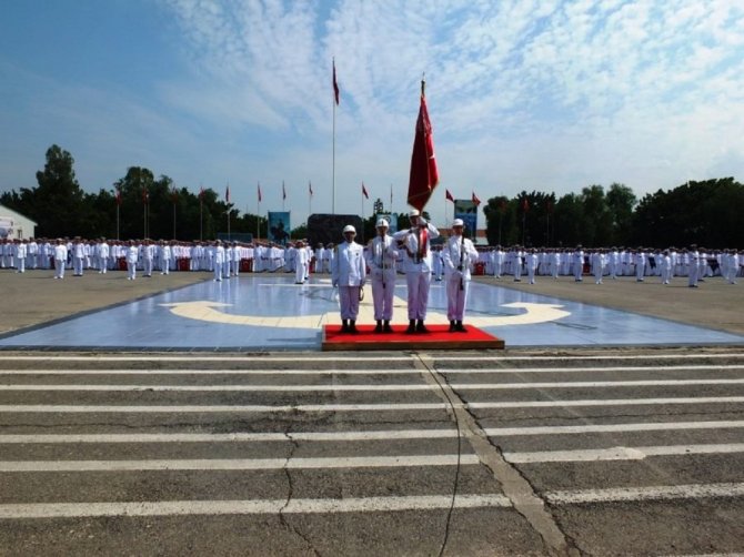 Hatay’da 4 bin deniz er yemin ederek usta asker oldu