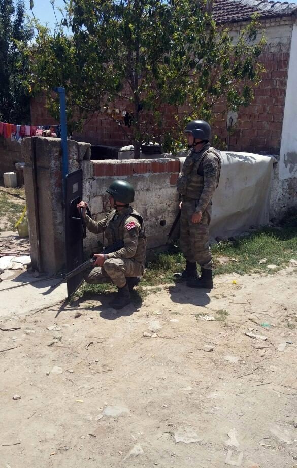 İzmir’de PKK/KCK operasyonu: 1 gözaltı