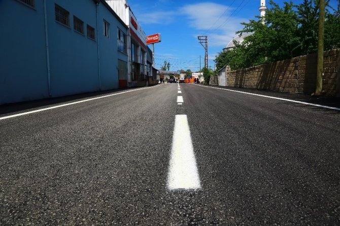 Tuşba Belediyesi asfalt sezonunu açtı