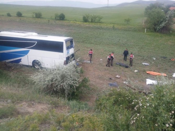 Ankara-Çankırı Karayolunda otobüs kazası: 8 ölü,11’i ağır 32 yaralı