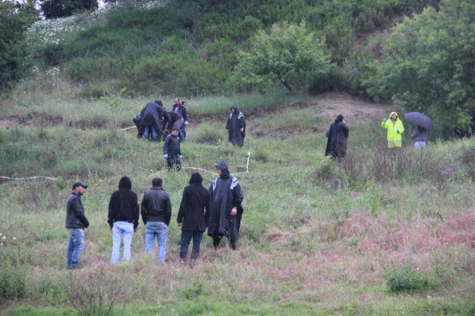 Edirne’de bir aileyi yok eden katil kafasına sıktı