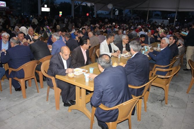 Elazığ’da iftar çadırında her gün bin 500 kişiye iftar