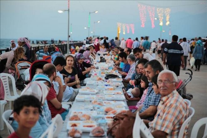İskenderun’da Ramazan boyunca iskelede iftar sofrası kurulacak