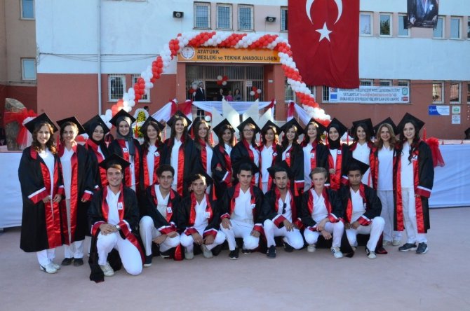 ( Özel Haber) Erkek hemşireler yemin etti