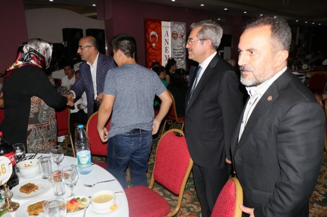 Adana’da şehit aileleri iftar yemeğinde buluştu
