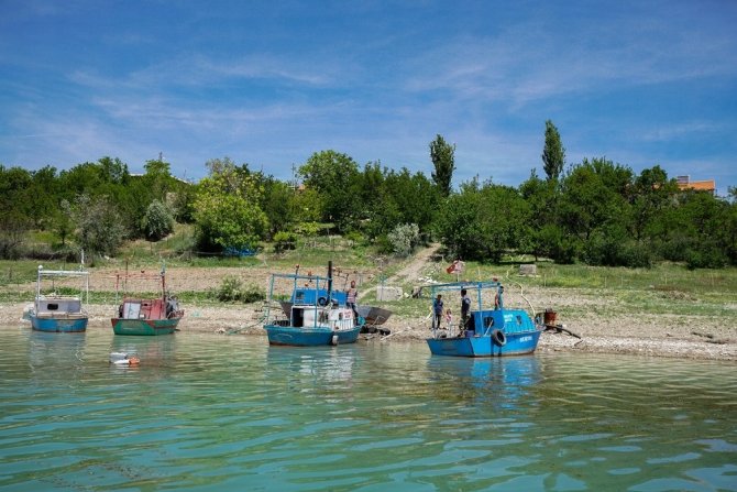 Büyükşehir, Karakaya Barajı’nda tekne denetimi yapıyor