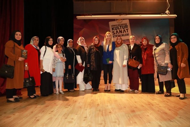 ‘Osmanlı’da Kadının Rolü’ konferansı büyük ilgi gördü