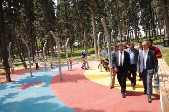 Halkalı Çamlık Piknik Alanı yenilenen yüzüyle Küçükçekmecelilerin hizmetinde