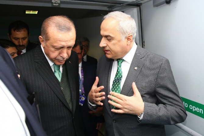 Başkan Kösemusul, Cumhurbaşkanı Erdoğan’a Sakarya’nın yerli oto hedefini anlattı