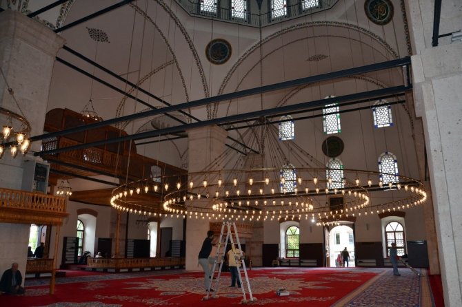 Tarihi Zağnos Paşa Camii, İstanbul’un Fethi’nin yıl dönümünde ibadete açıldı